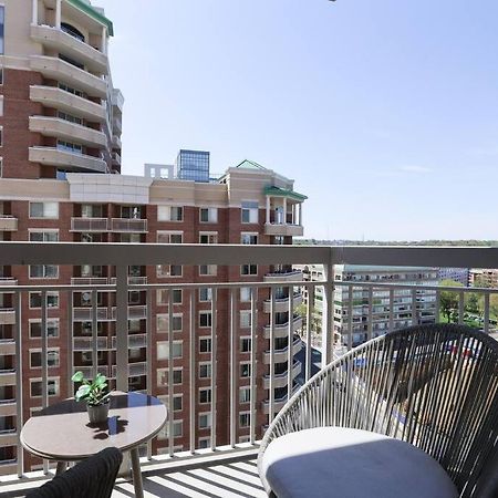 Bright Apartment Walk To Ballston Metro Arlington Eksteriør bilde