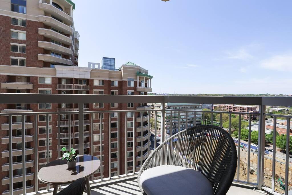 Bright Apartment Walk To Ballston Metro Arlington Eksteriør bilde