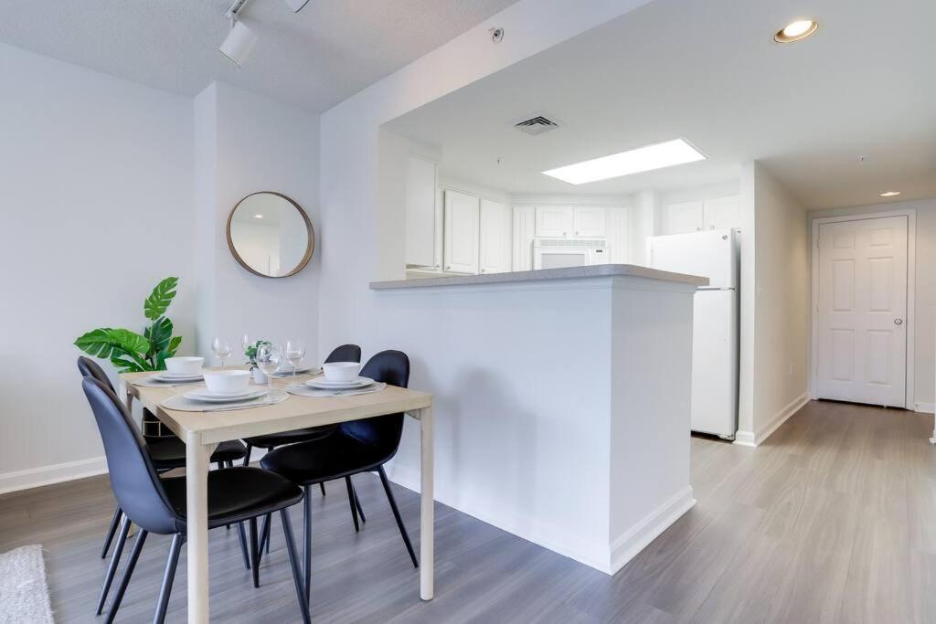 Bright Apartment Walk To Ballston Metro Arlington Eksteriør bilde