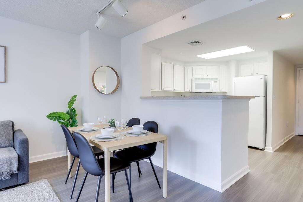 Bright Apartment Walk To Ballston Metro Arlington Eksteriør bilde