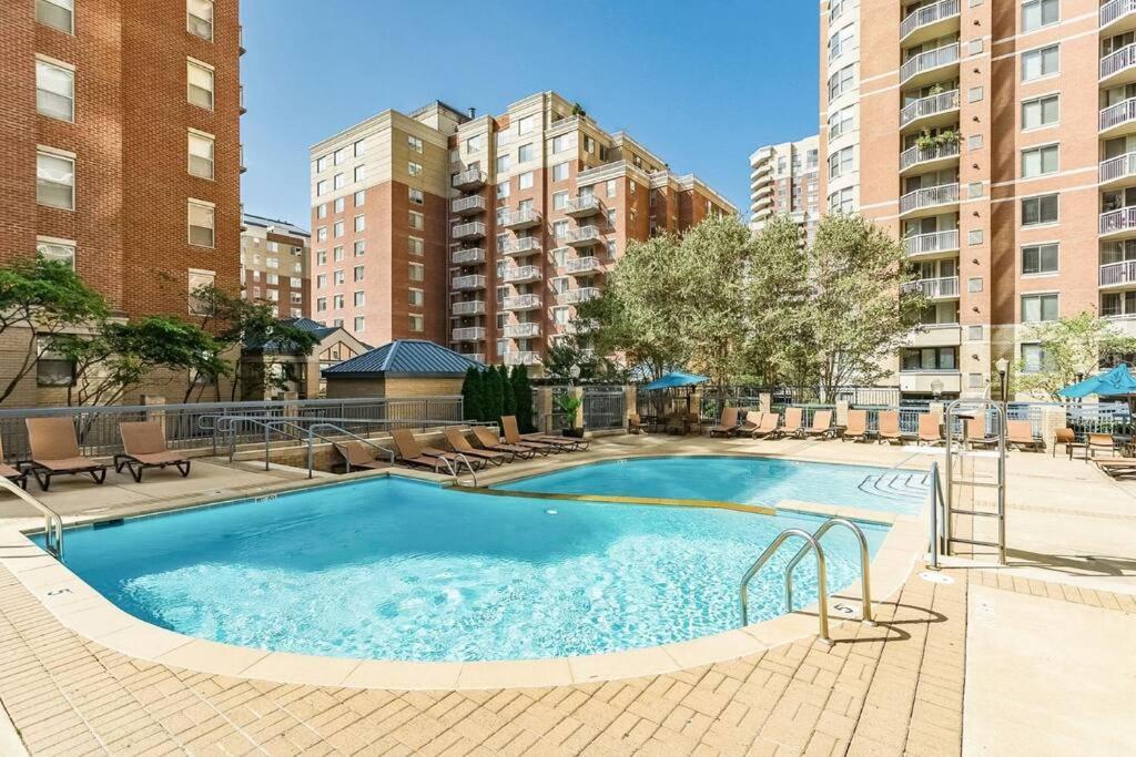 Bright Apartment Walk To Ballston Metro Arlington Eksteriør bilde
